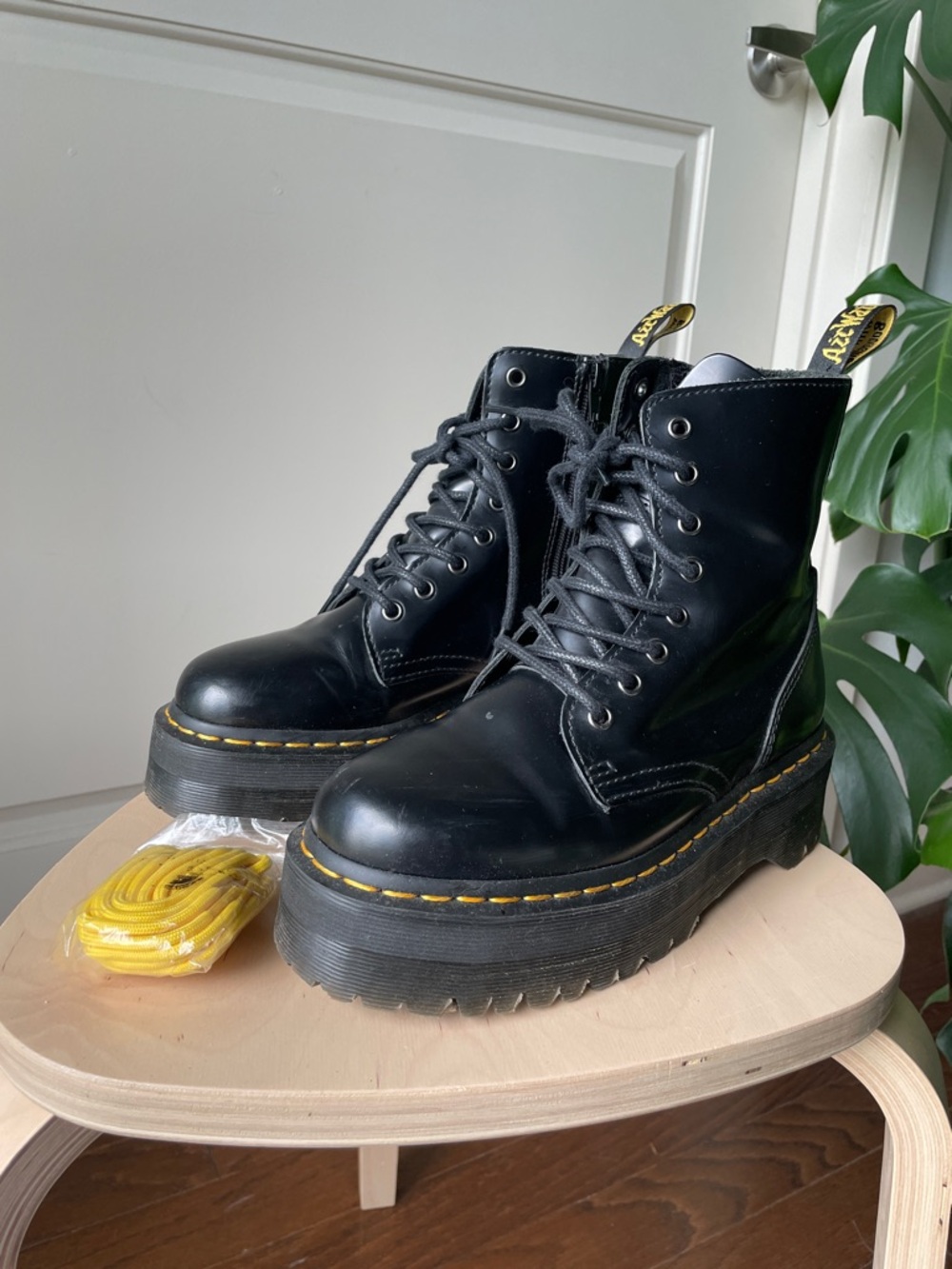 Dr. Martens - Jadon Boot Smooth Leather Platforms (Doc Martens)